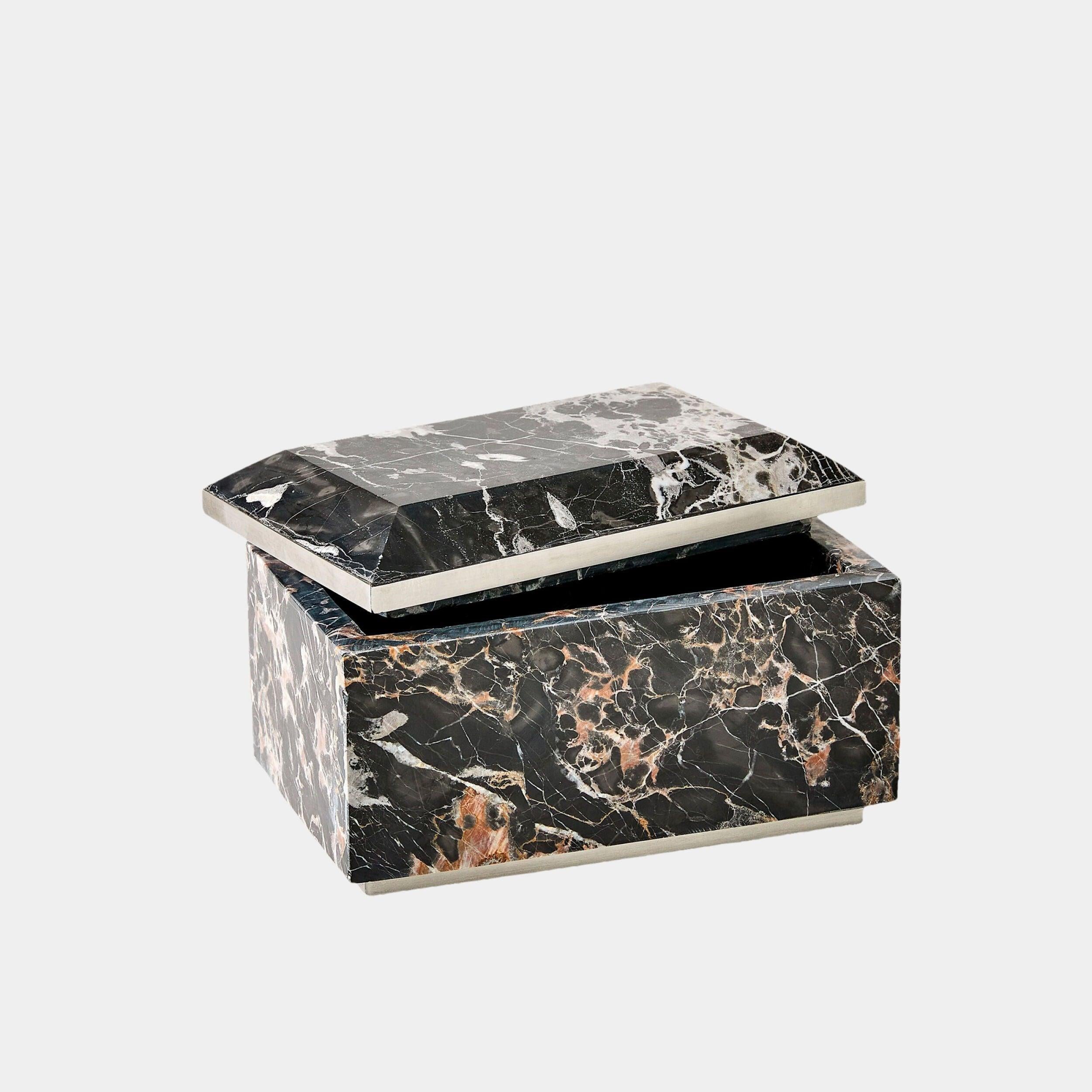Global Views Bradley Golden Portoro Box