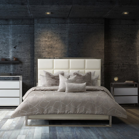 Michael Amini Roma II Comforter Set -  Platinum