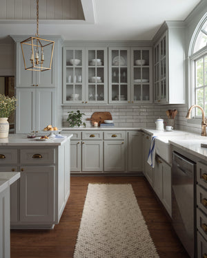 Magnolia Home Betty BET-01 Rug Ivory / Green