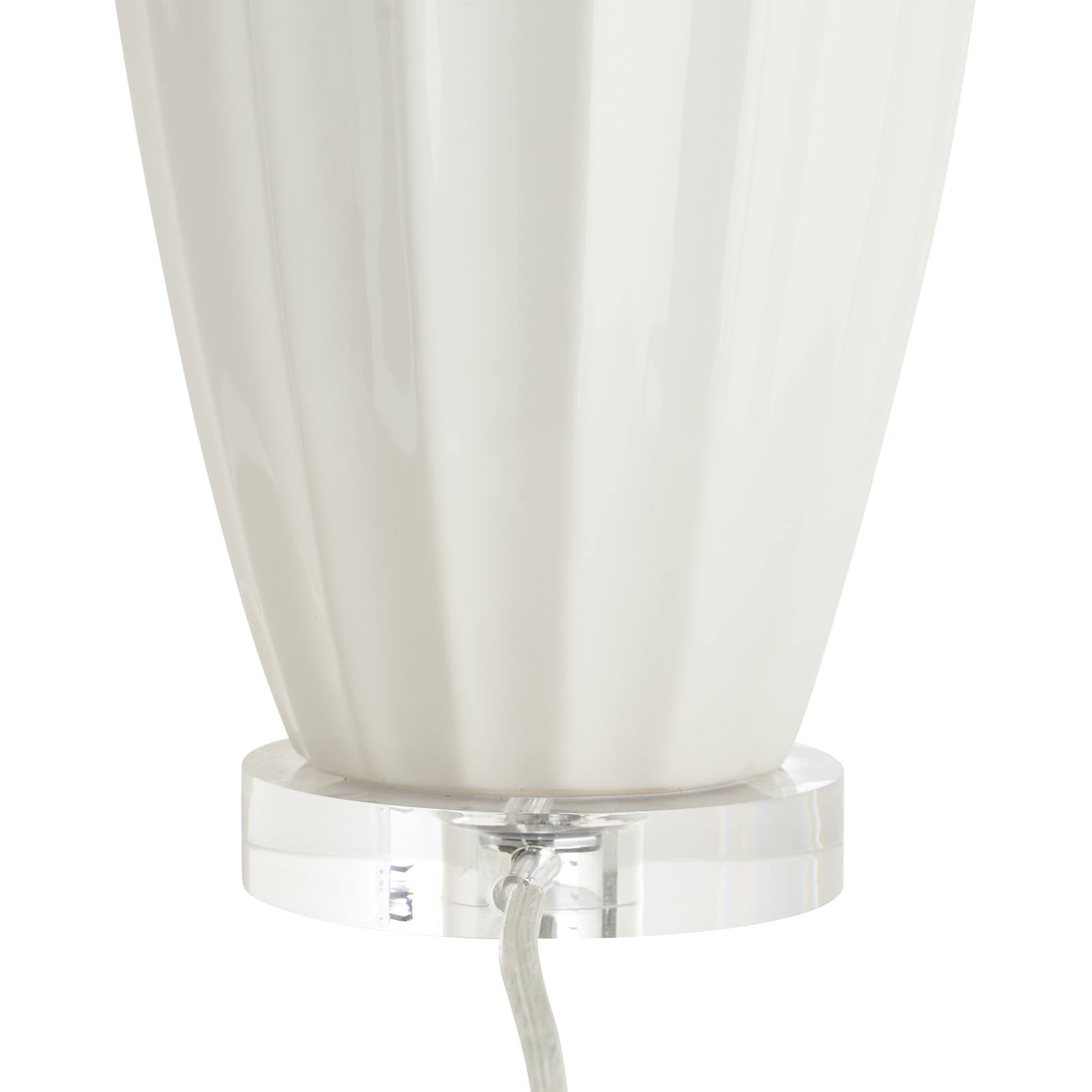 Chelsea House Roberson Table Lamp