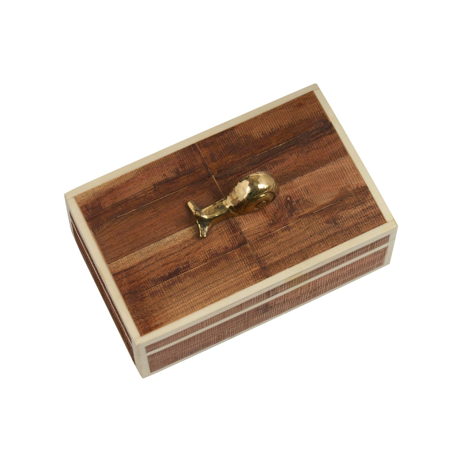 Chelsea House Snail Box