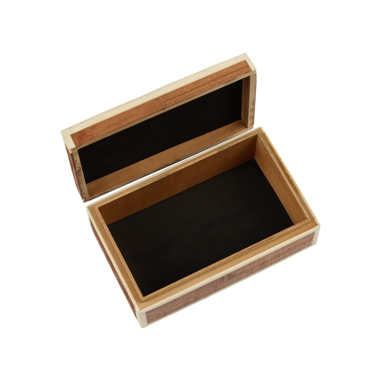 Chelsea House Snail Box