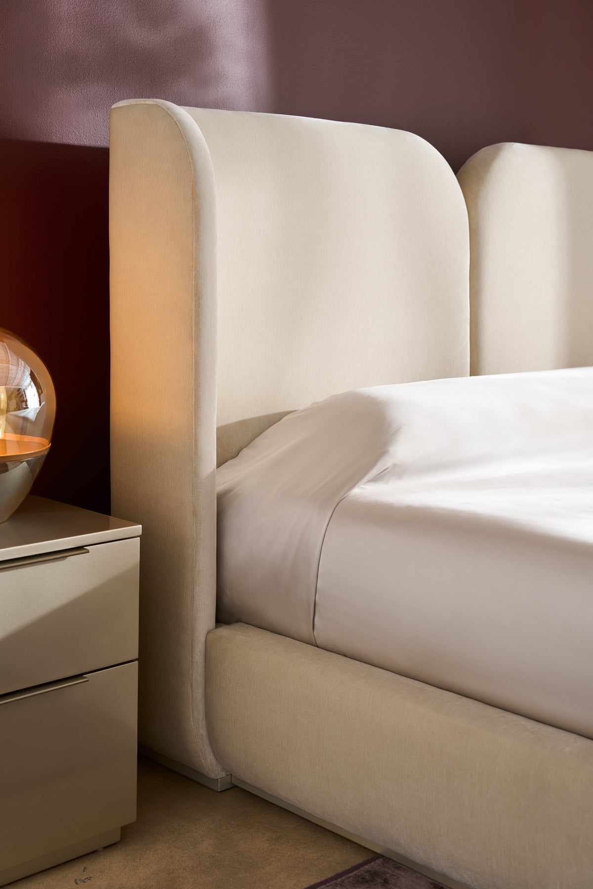 Caracole Classic Oblique Bed