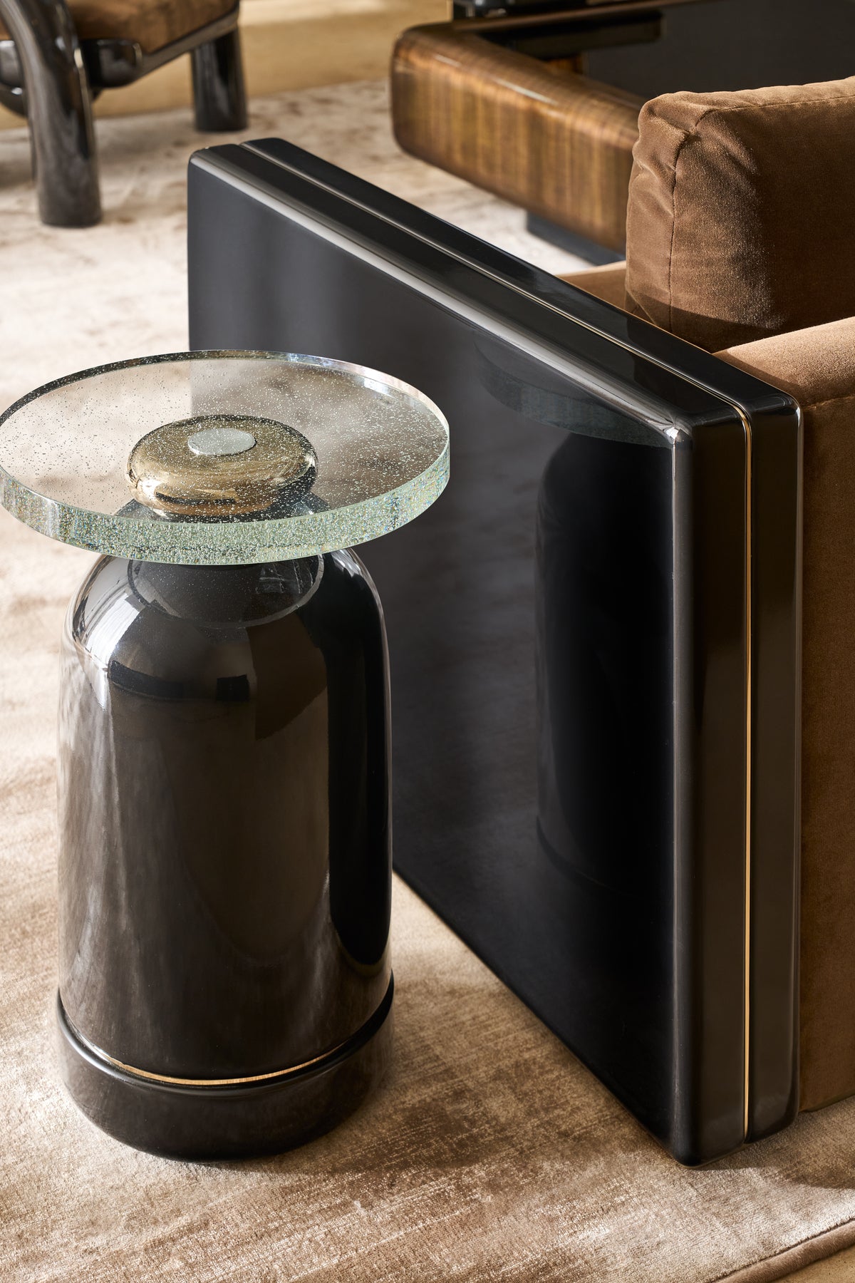 Caracole Classic Gelee Accent Table 415
