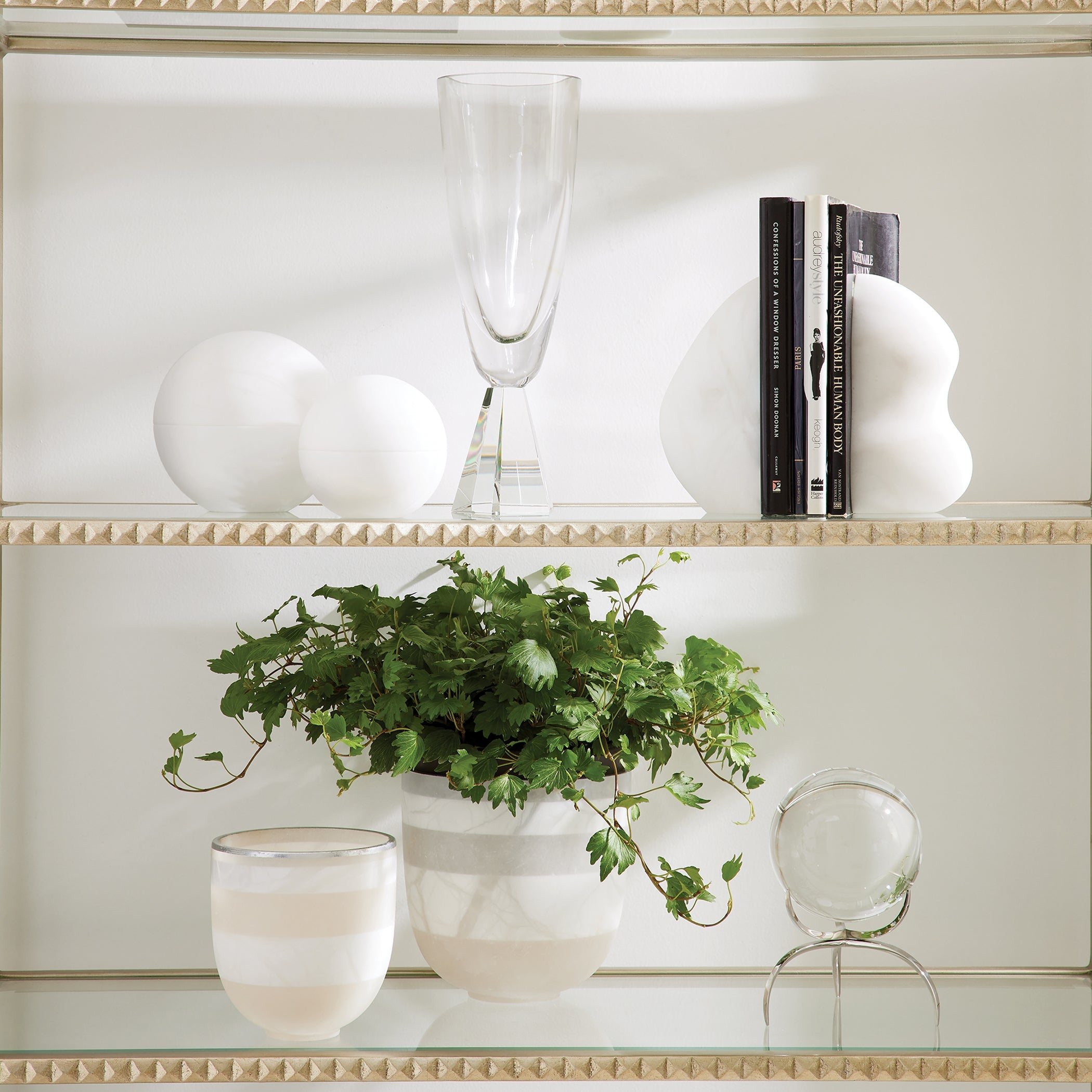 Global Views White Alabaster Sphere Box