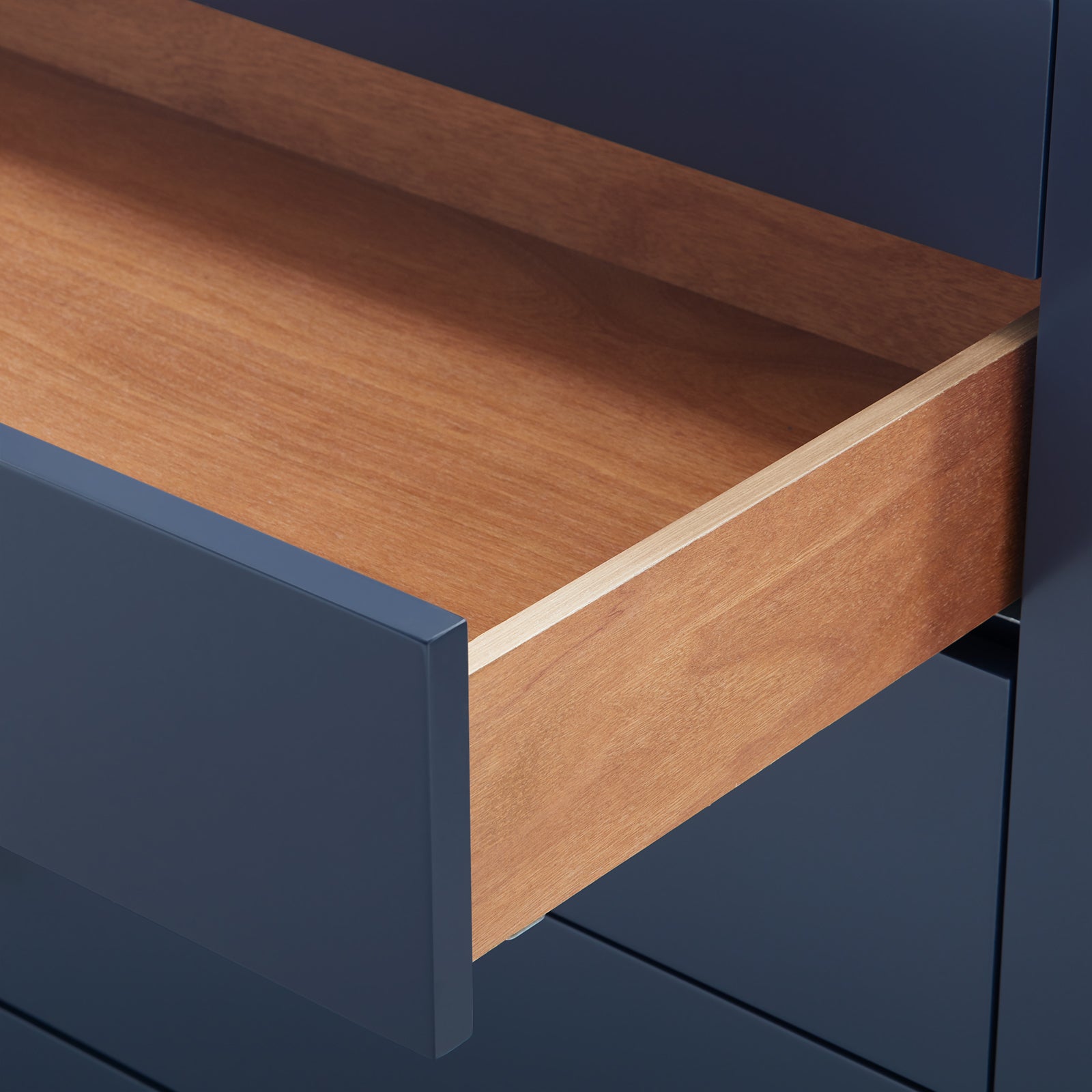 Villa & House Madison 8-Drawer