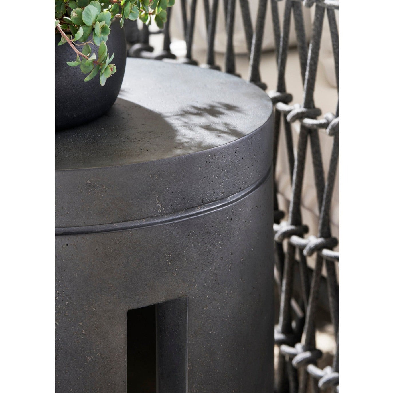 Vanguard Milo Outdoor End Table