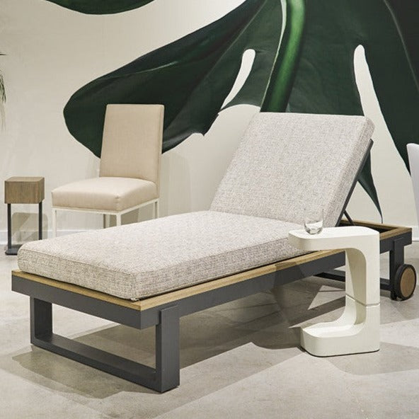 Vanguard Montecito Outdoor Reclining Lounge with Cushion