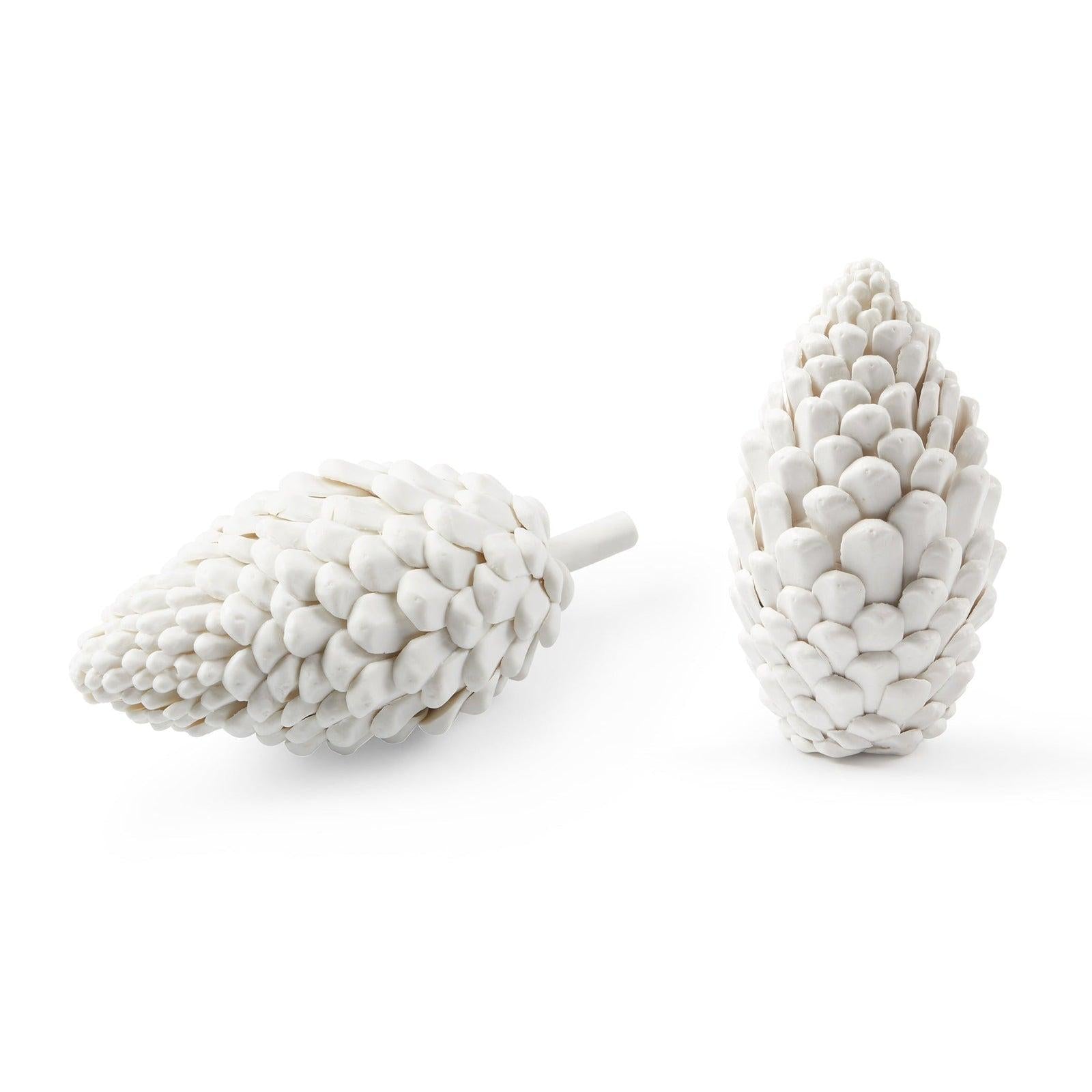 Villa & House Standing Pine Cone