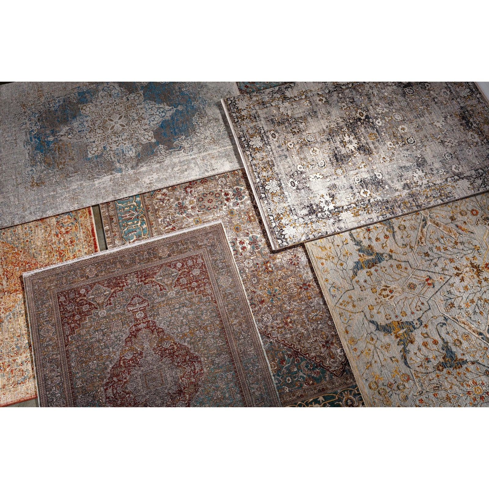 Surya Reina REN-2301 Rug