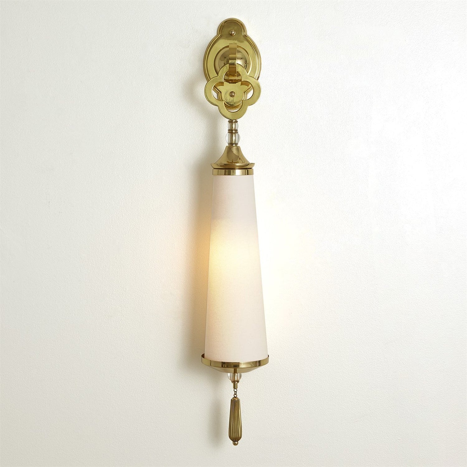 Global Views Hardwire Quatrefoil Sconce