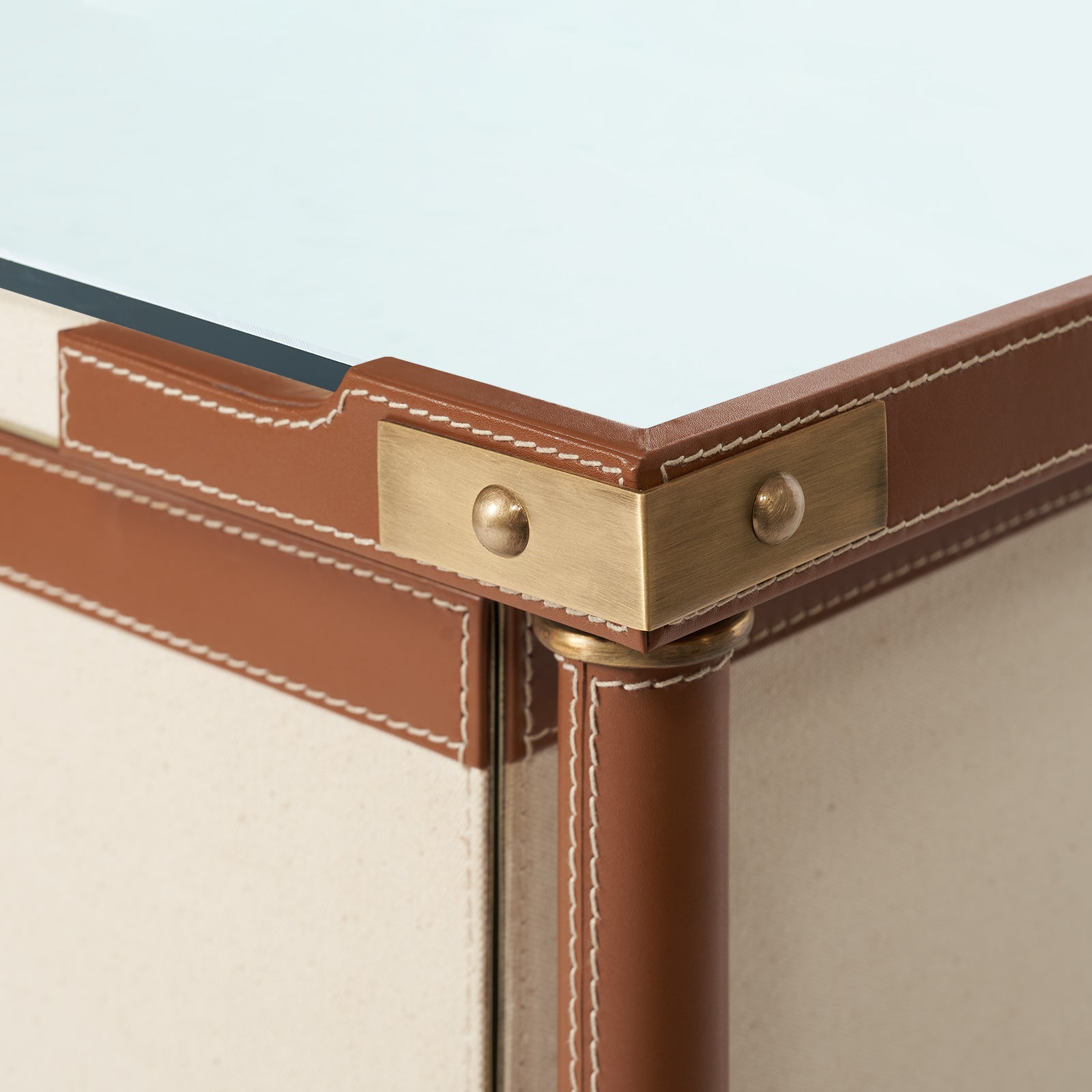 Villa & House Toulon 3-Drawer Side Table