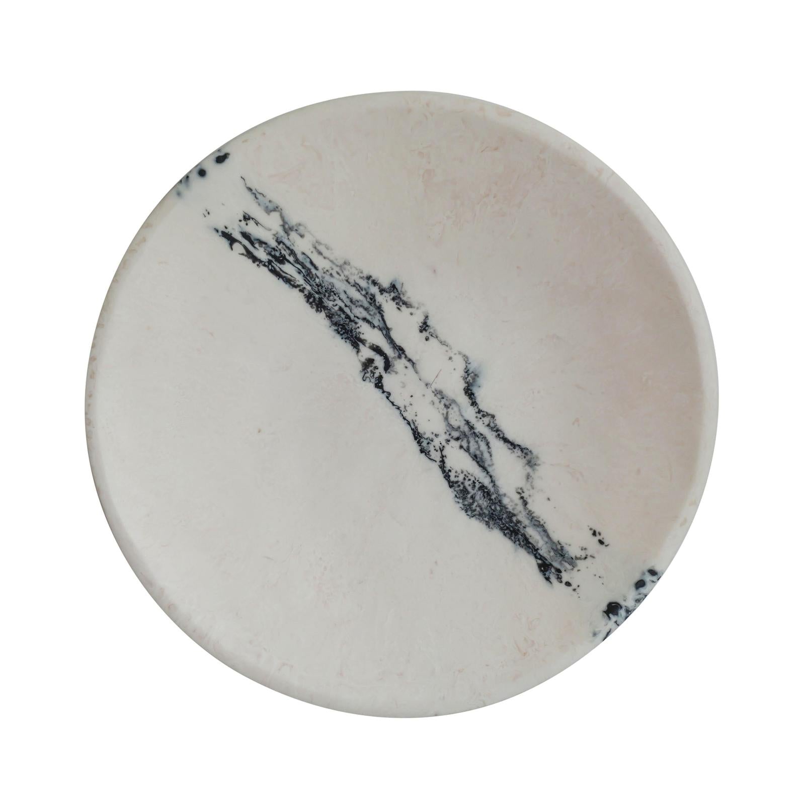 TOV Furniture Ikani  Black & White Resin Serving Plate