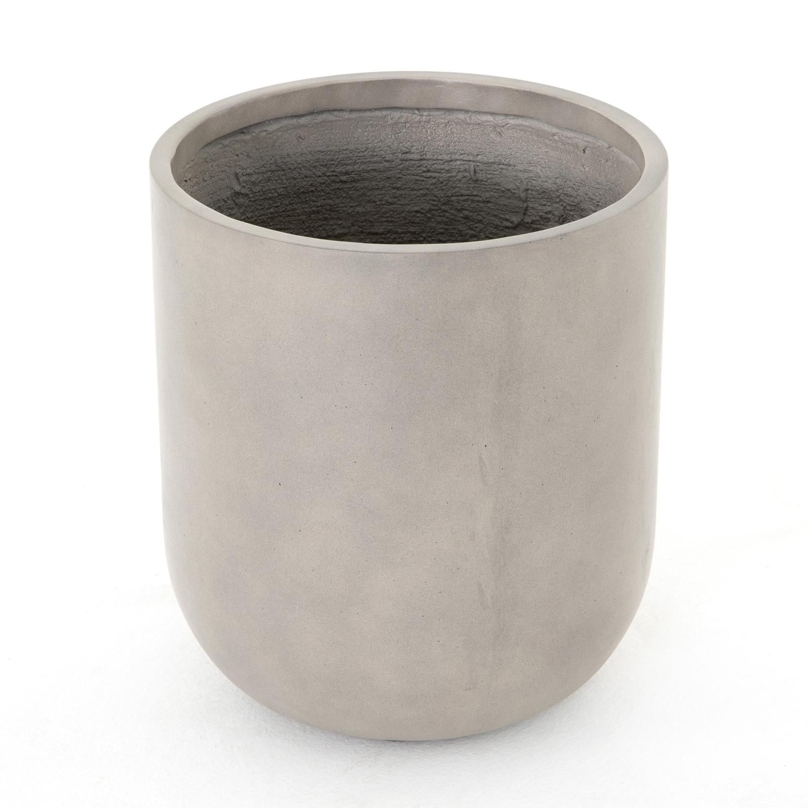 Ivan Round Planter