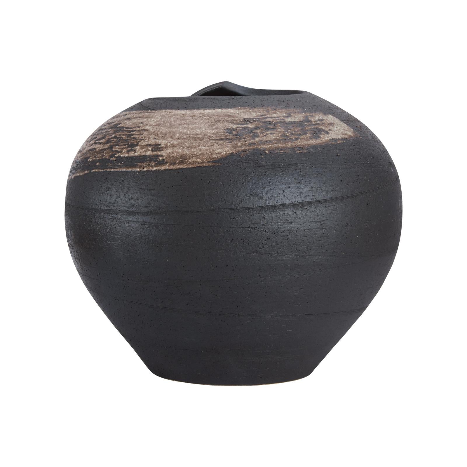 Wildwood Miho Black Vase