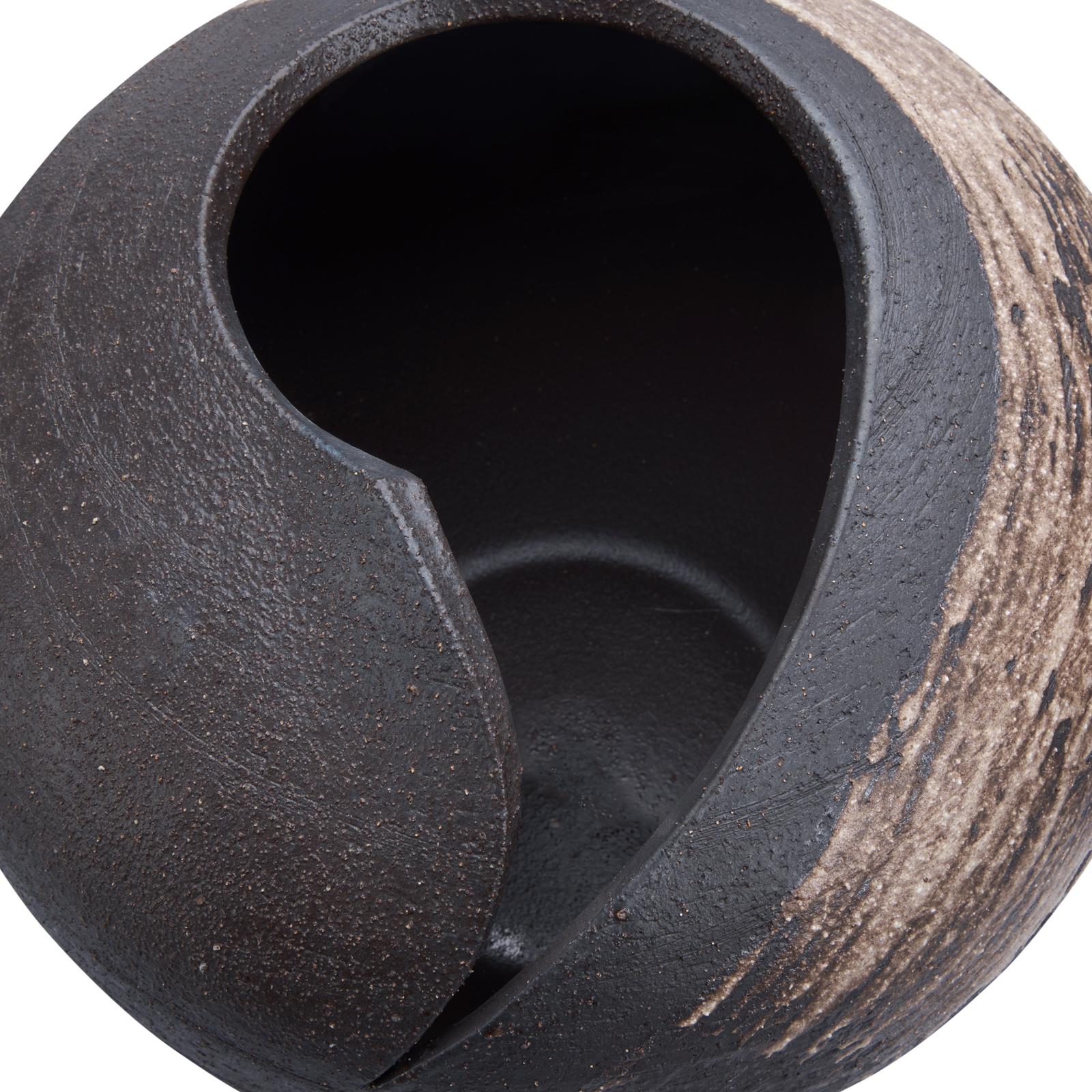 Wildwood Miho Black Vase