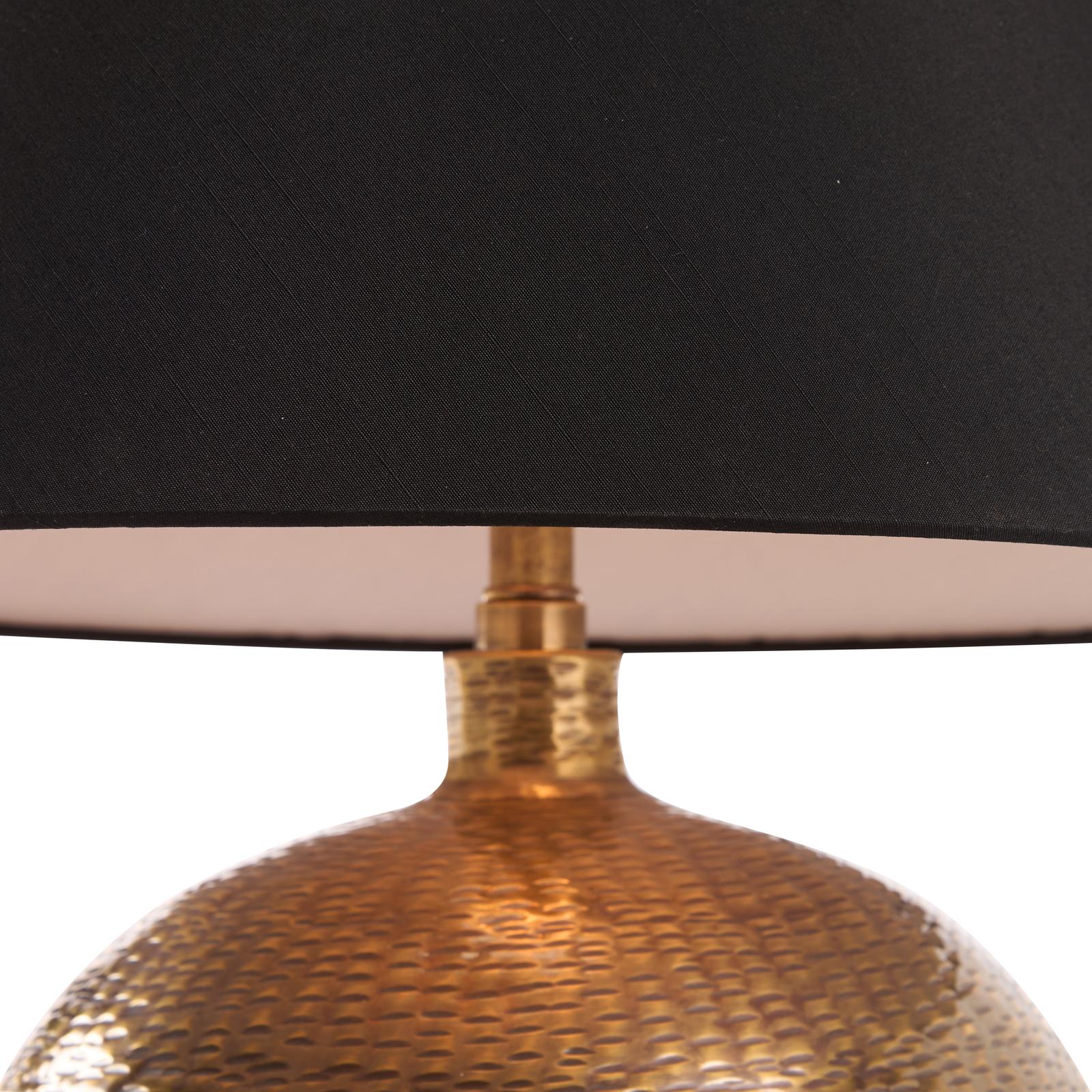 Wildwood Victorio Black Table Lamp