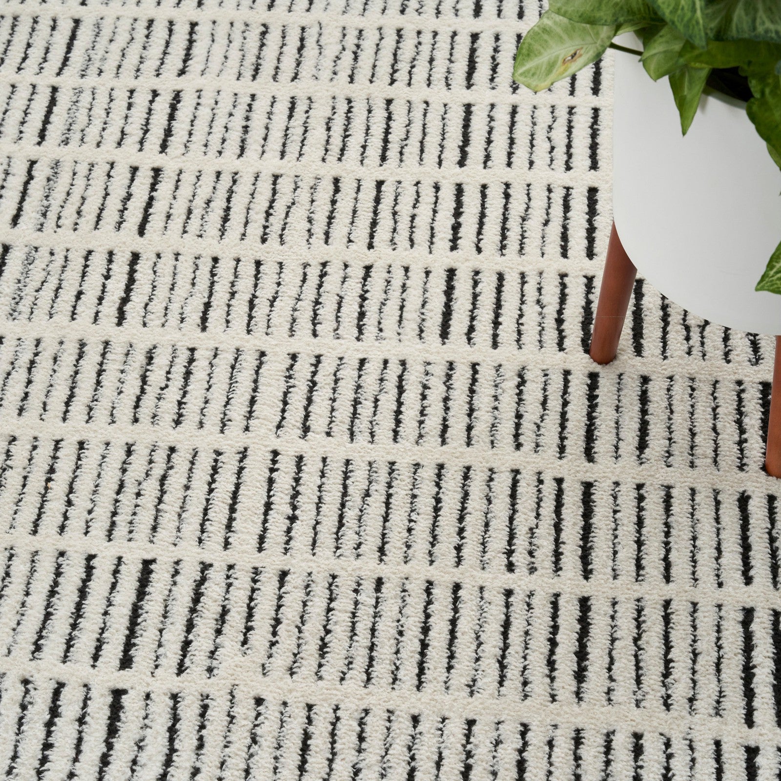 Nourison Modern Comfort MNC03 Scandinavian Indoor Rug