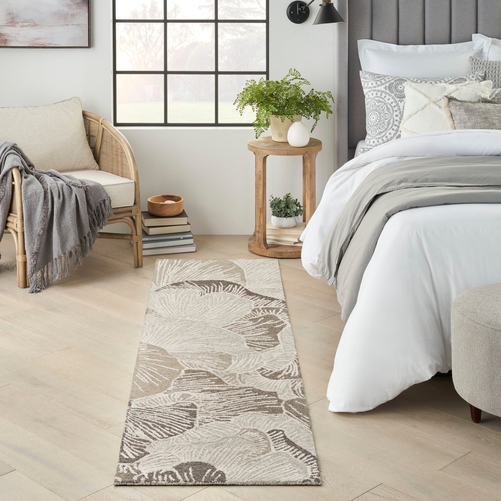 Nourison Avra AVR01 Modern Indoor Rug