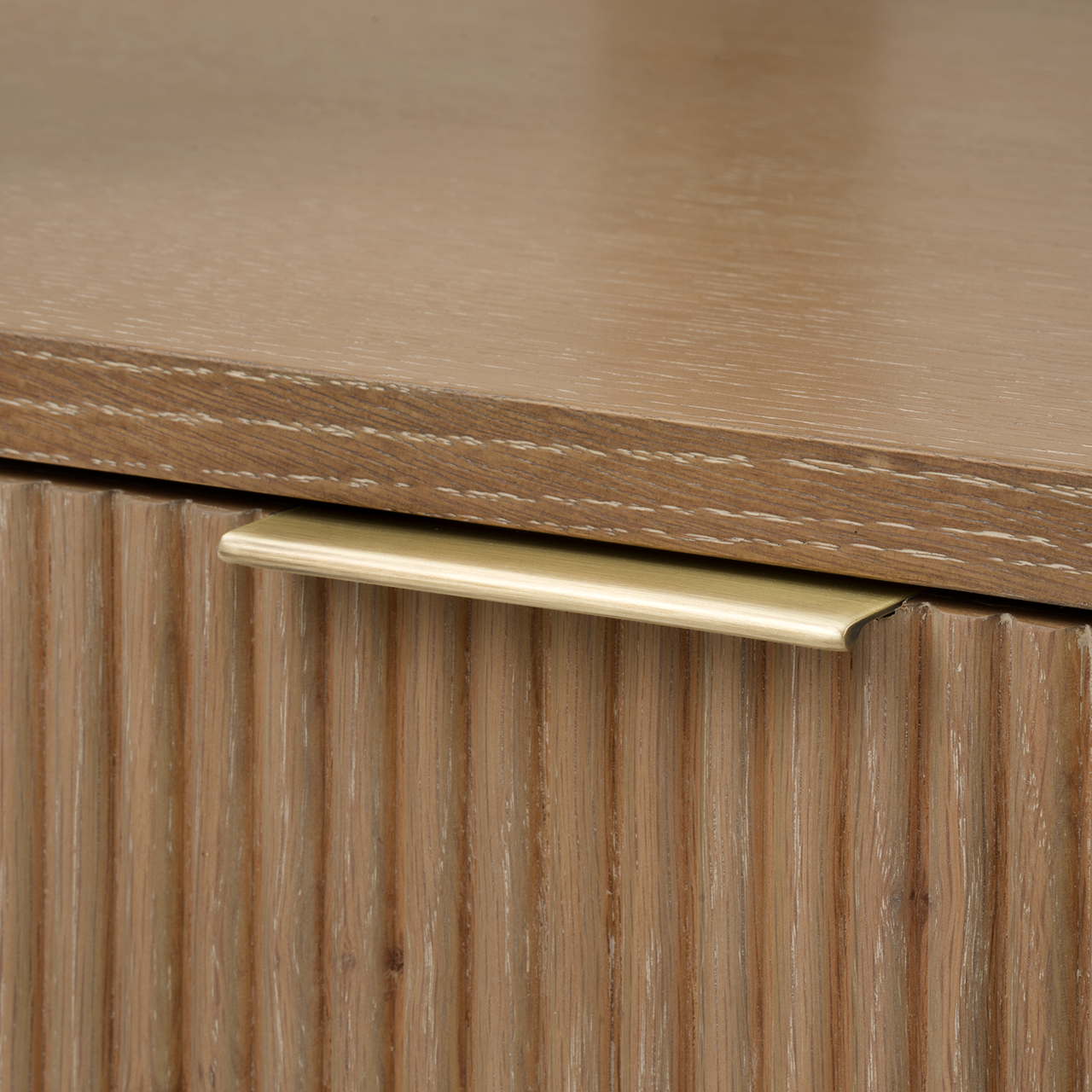 Villa & House Arcadia End Table
