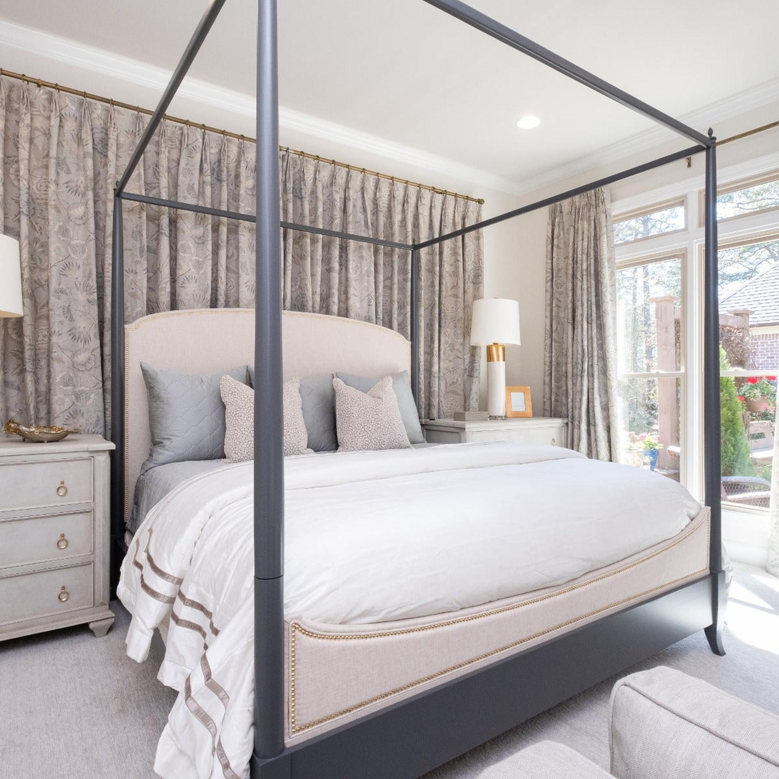 Woodbridge Furniture Carrington Poster Bed