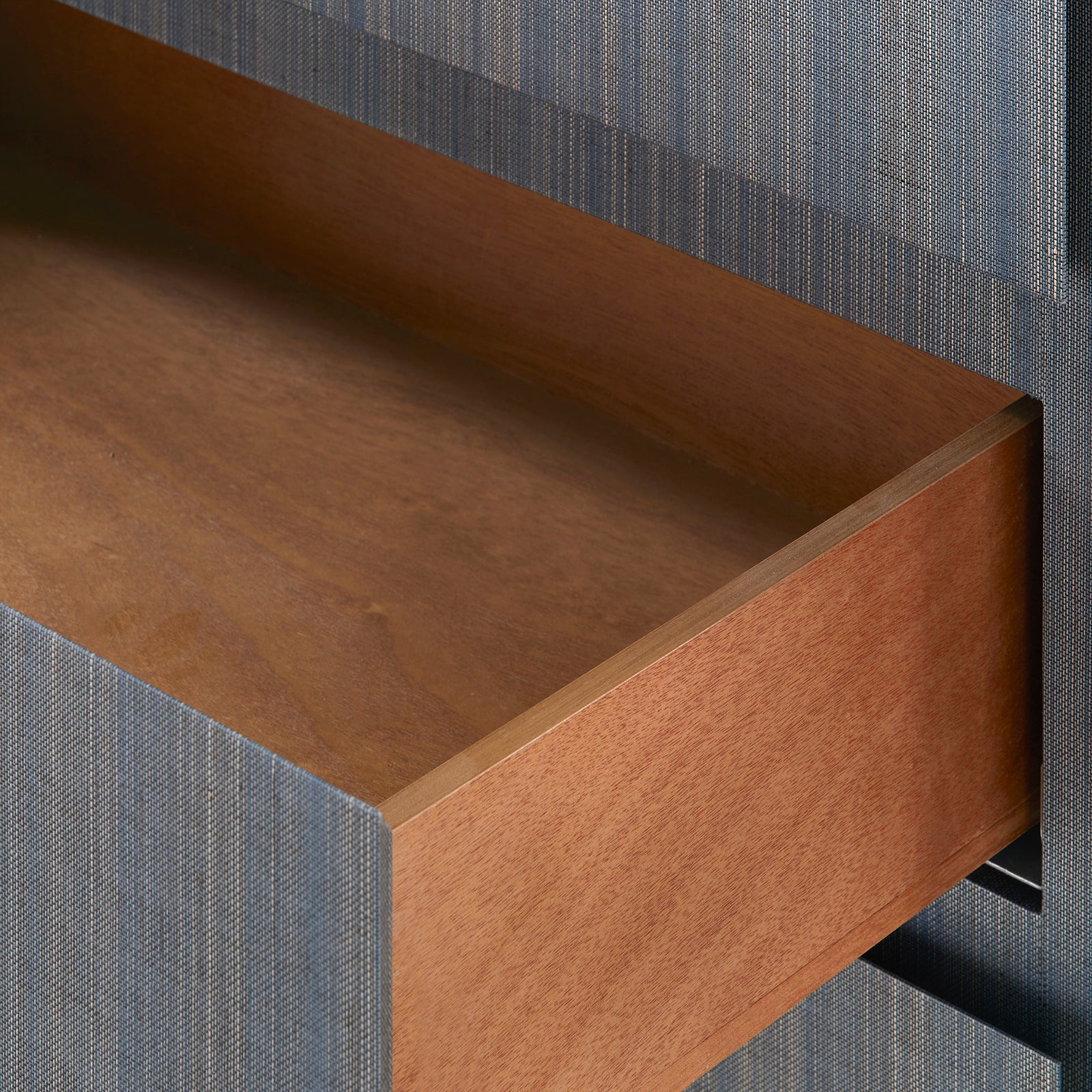 Villa & House Barrett 3-Drawer Side Table