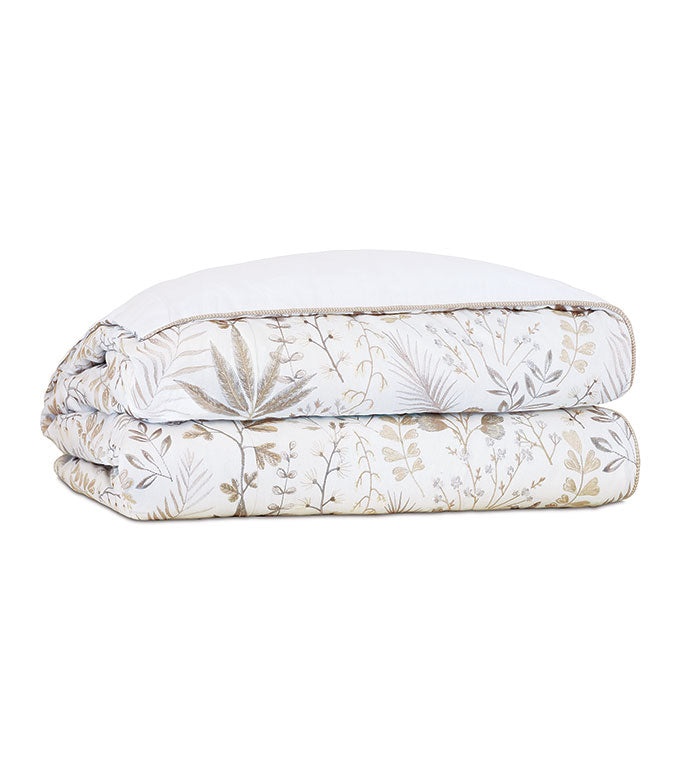 Eastern Accents Sussex Embroidered Comforter