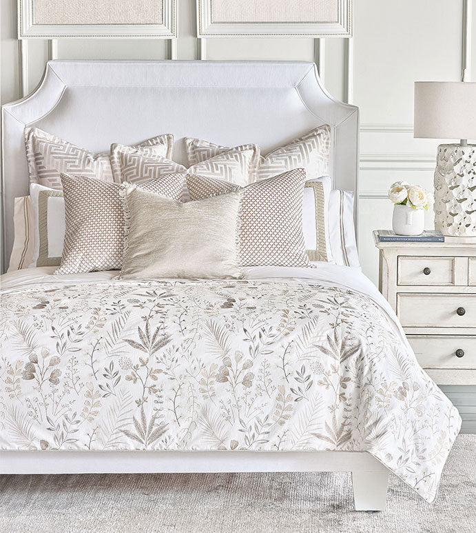 Eastern Accents Sussex Embroidered Comforter
