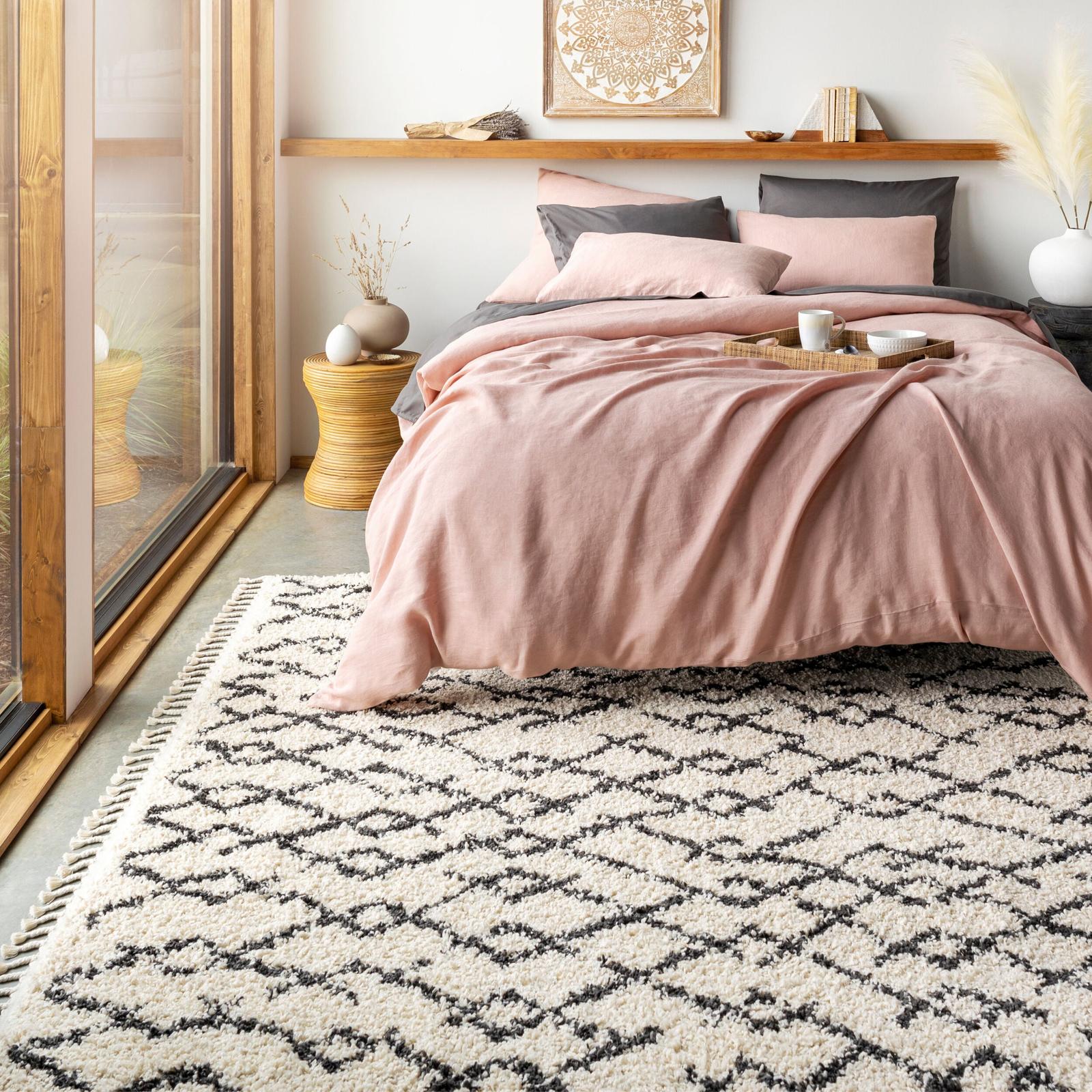 Livabliss by Surya Berber Shag BBE-2301 Machine Woven Rug