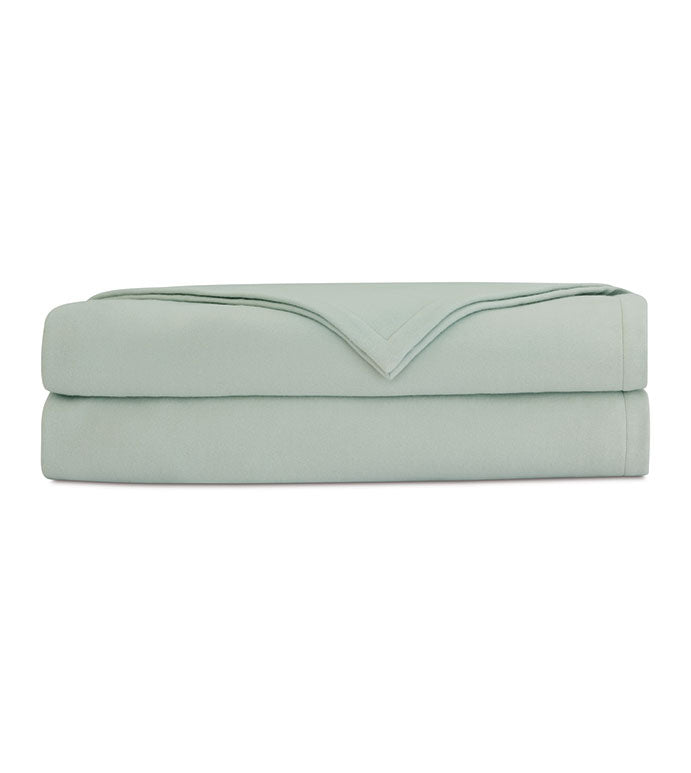 Eastern Accents Camille Flannel Blanket