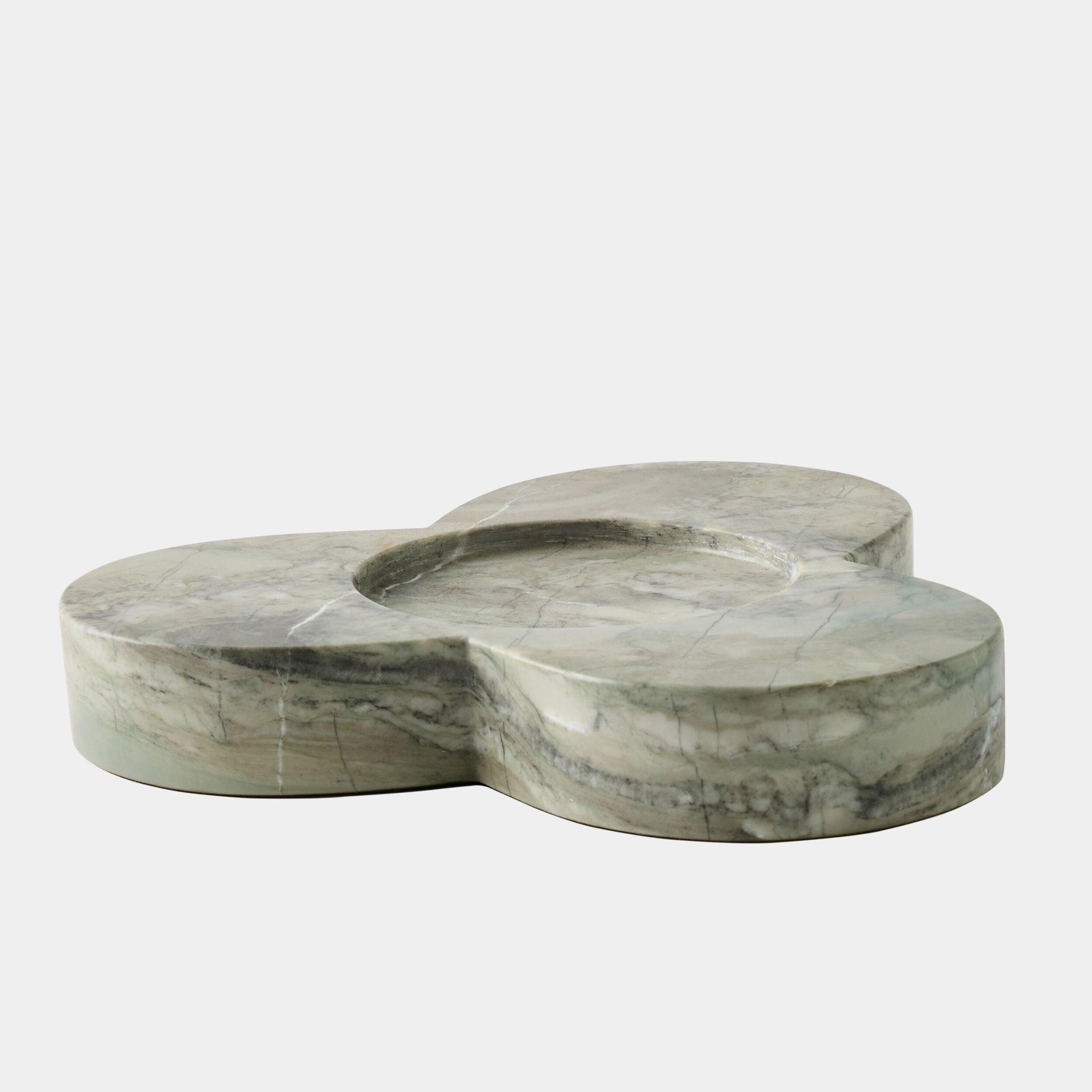 Global Views Trinidad Bowl with Base