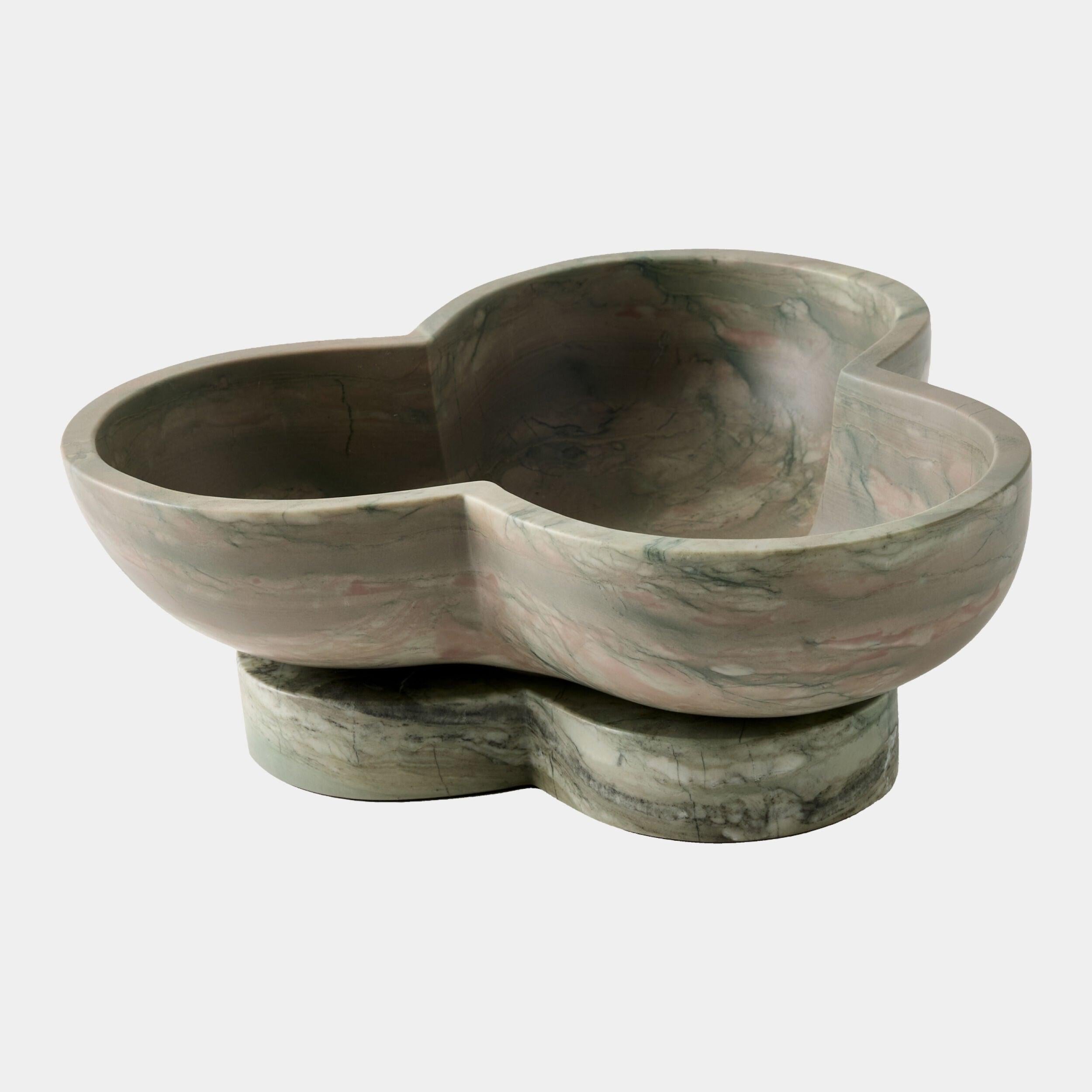 Global Views Trinidad Bowl with Base