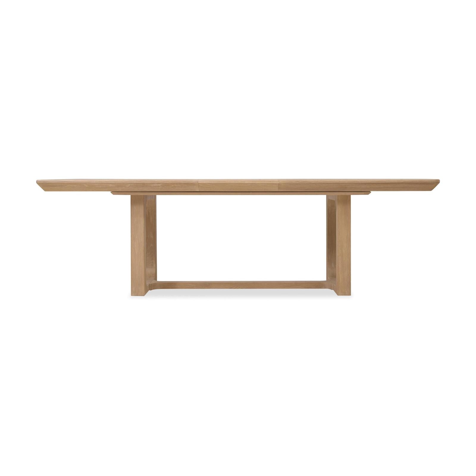 Hooker Furniture Banyon Bay Rectangle Dining Table with Two 20-in Leaves