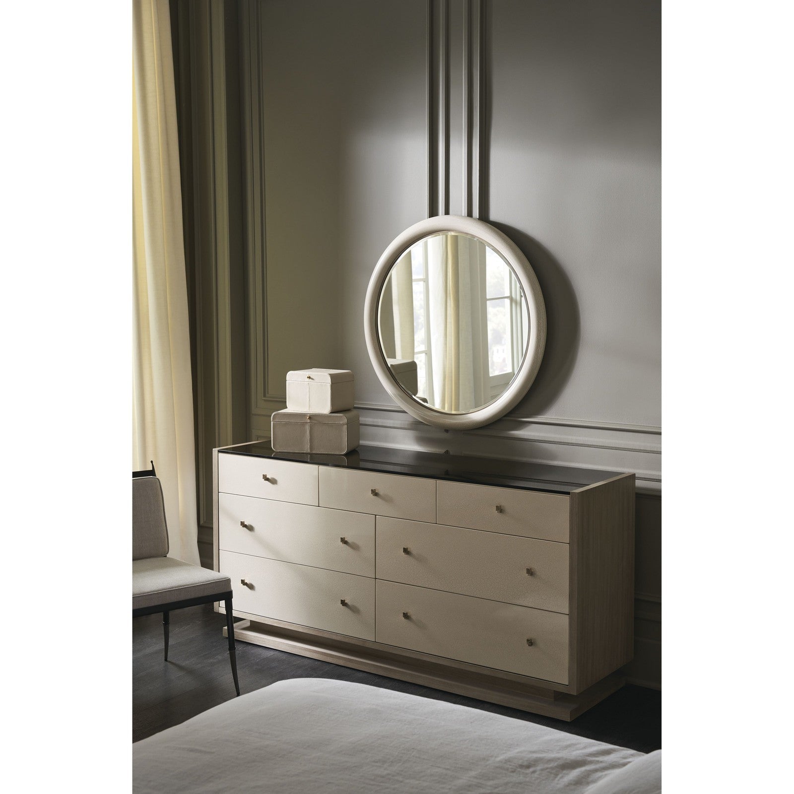 Caracole Classic Perseus Mirror