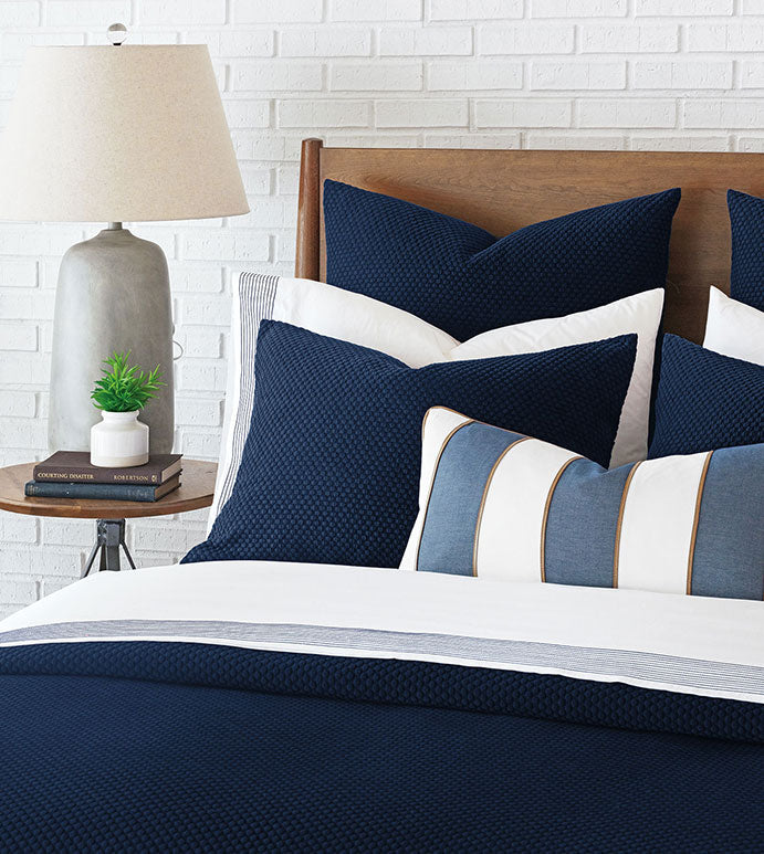Eastern Accents Halprin Matelasse Coverlet