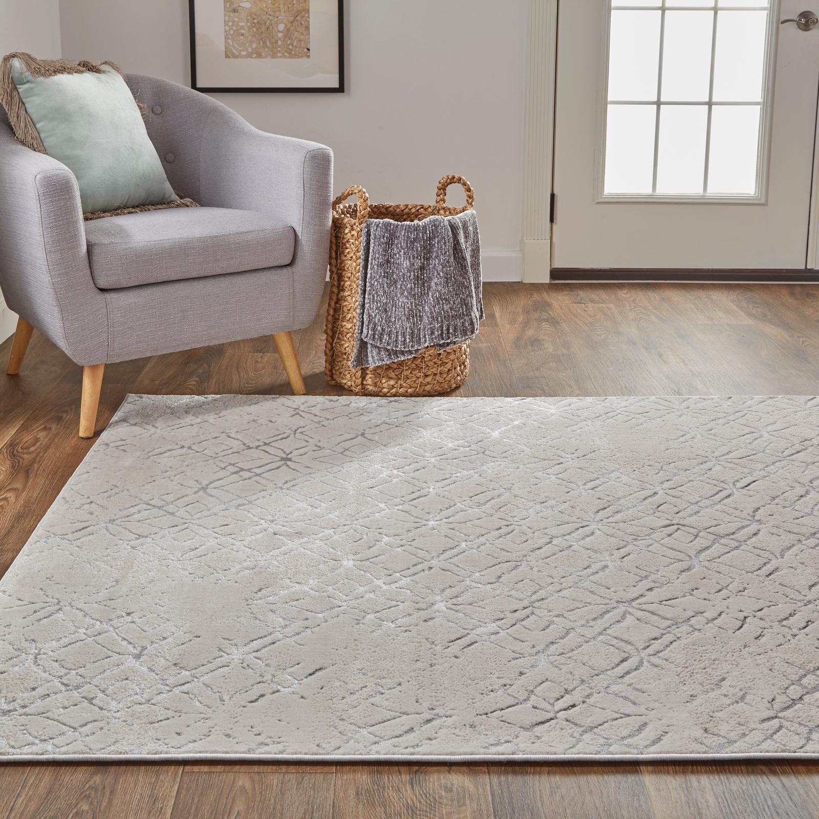 Feizy Micah 3047F Modern Distressed Rug in Silver/Gray/White