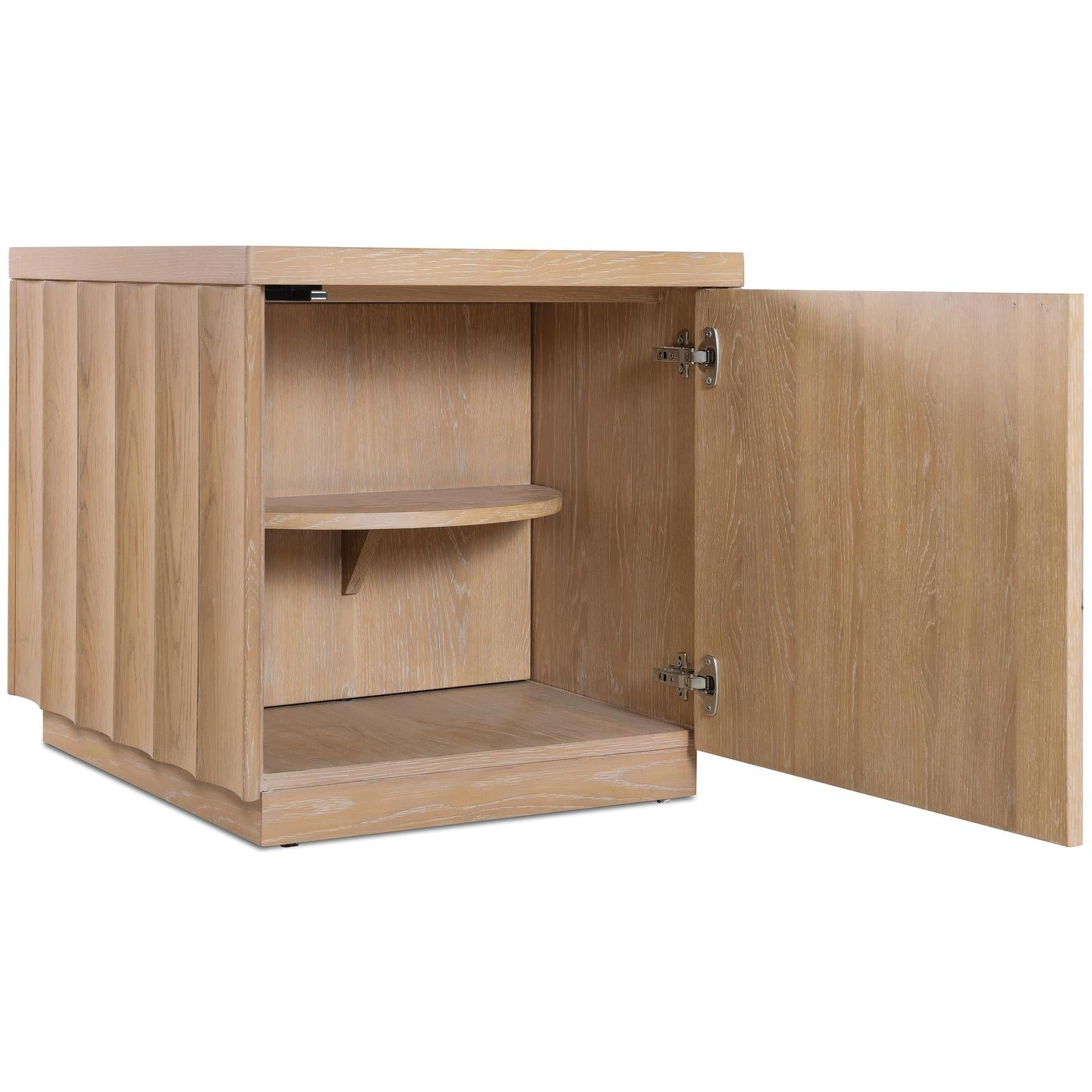 Hooker Furniture Commerce and Market Willow End Table