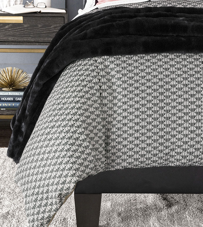 Eastern Accents Zac Hand-Tacked Comforter