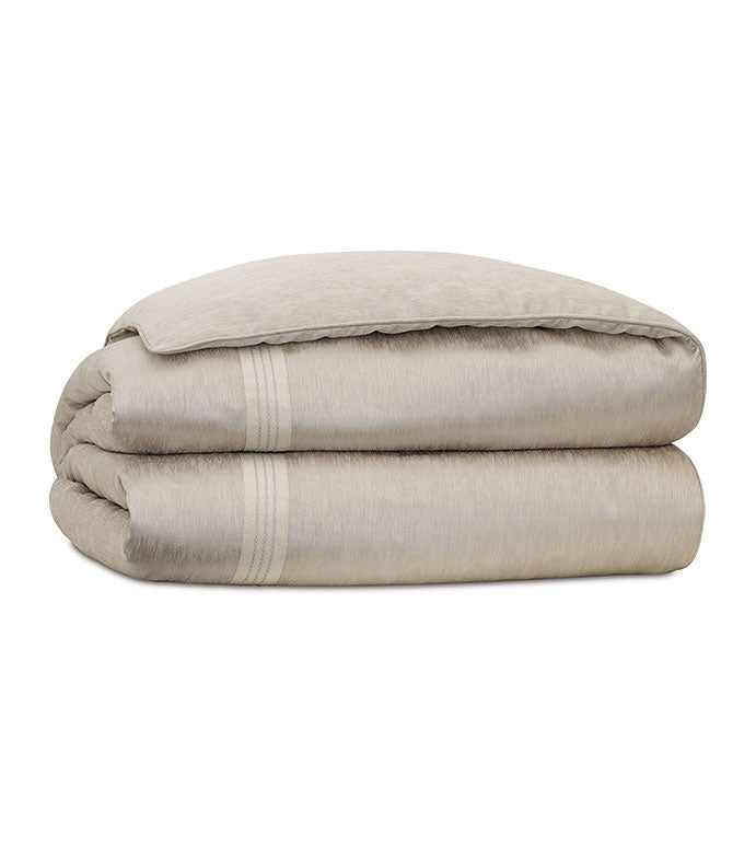 Eastern Accents Esmeralda Woven Hand-Tacked Comforter