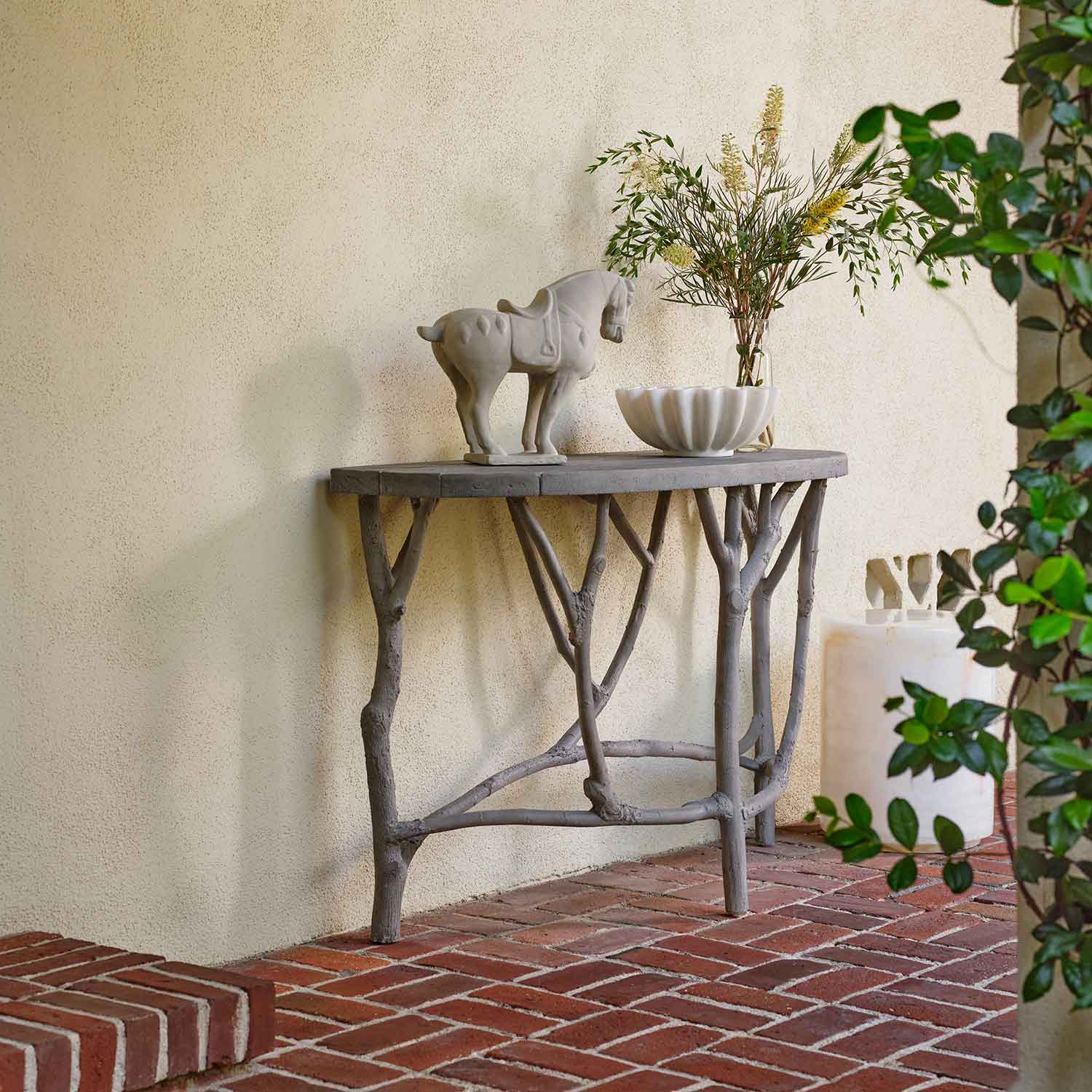 Duke Outdoor Console