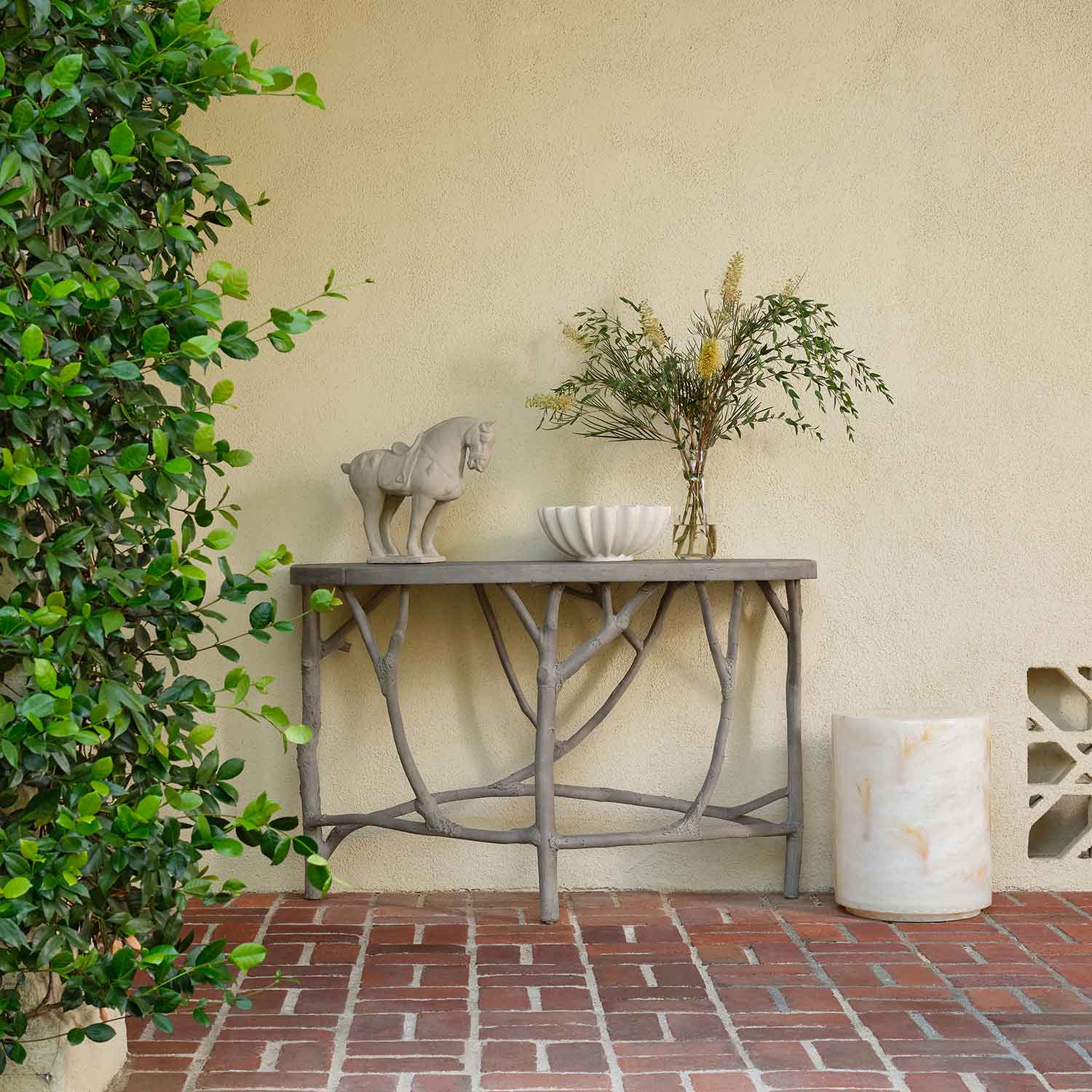Duke Outdoor Console