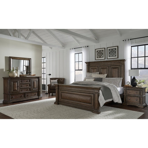 Pulaski Furniture Woodbury 5-Drawer Dresser with Cabinets