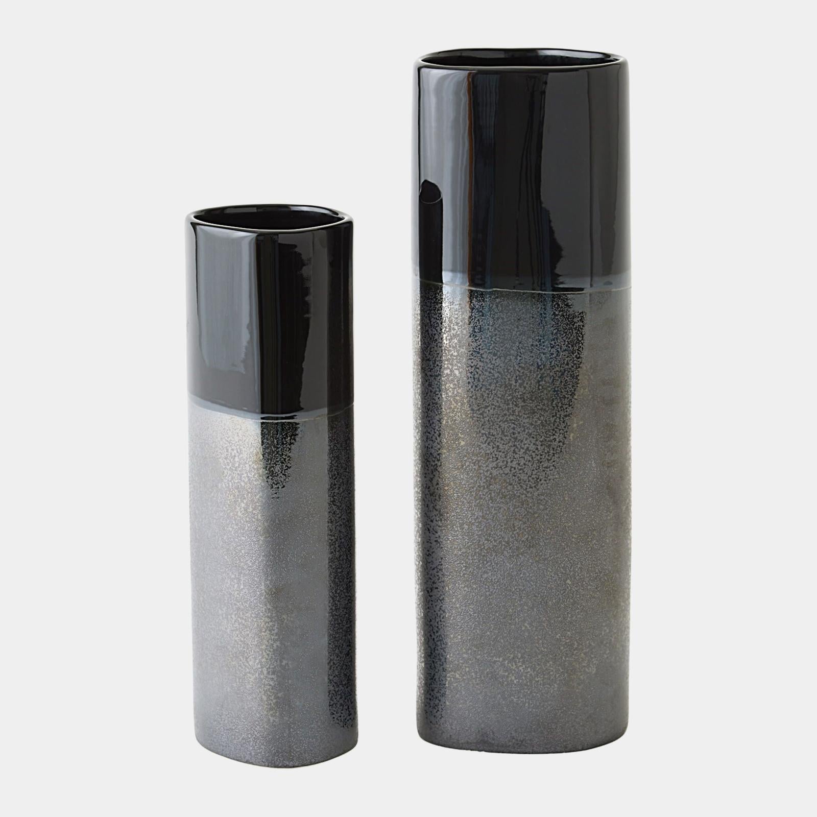 Global Views Descent Reactive Black Vase