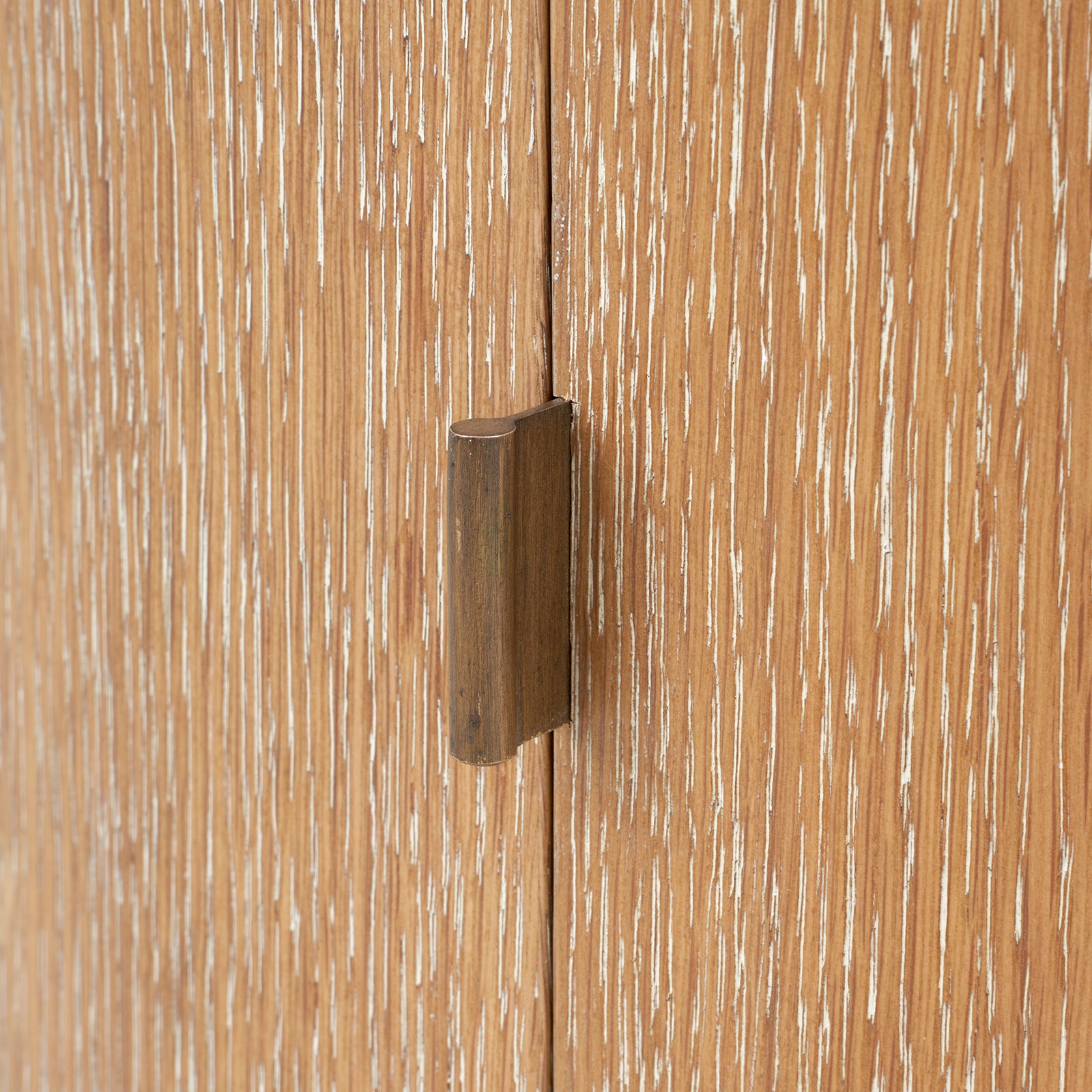 Villa & House Harlan Side Cabinet