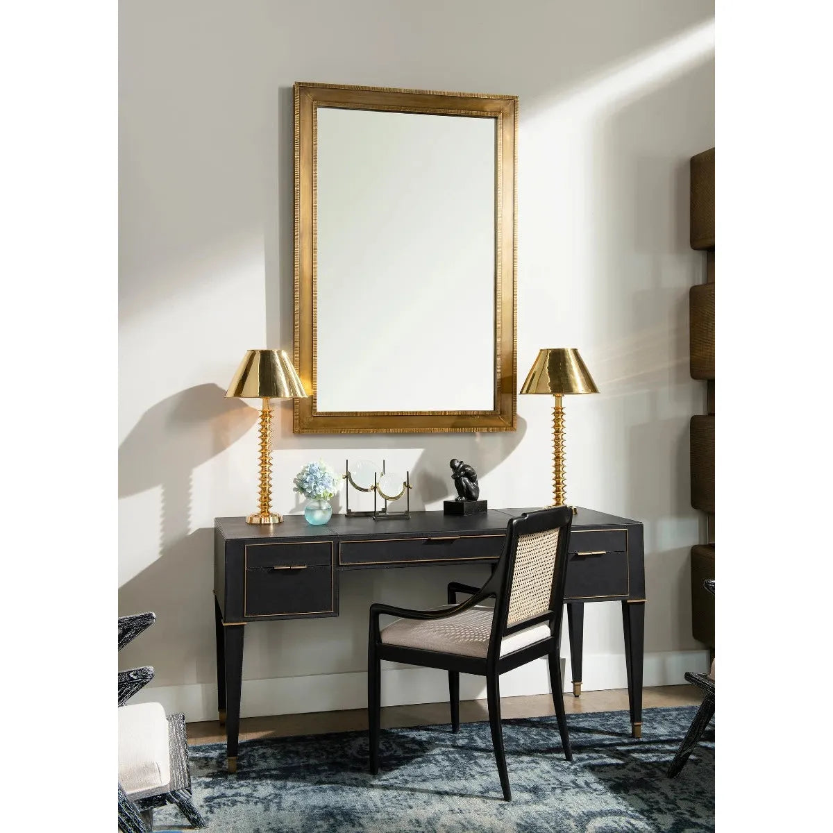 Villa & House Hunter Desk