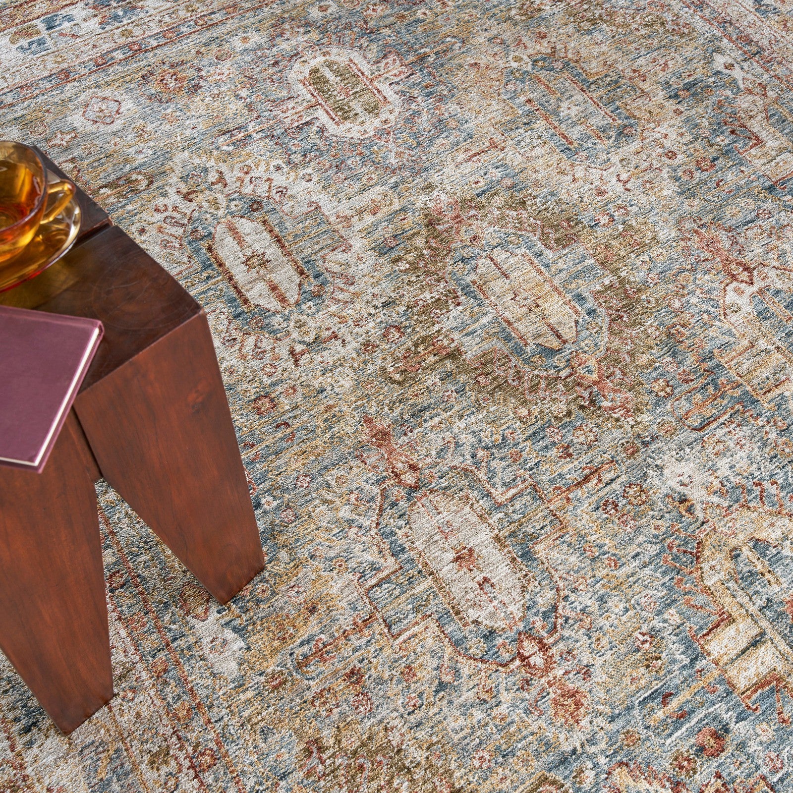 Nourison Sahar SHR01 Vintage Indoor Rug