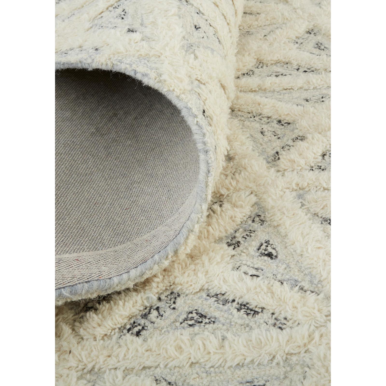 Feizy Anica 8007F Transitional Geometric Rug in Ivory/Black