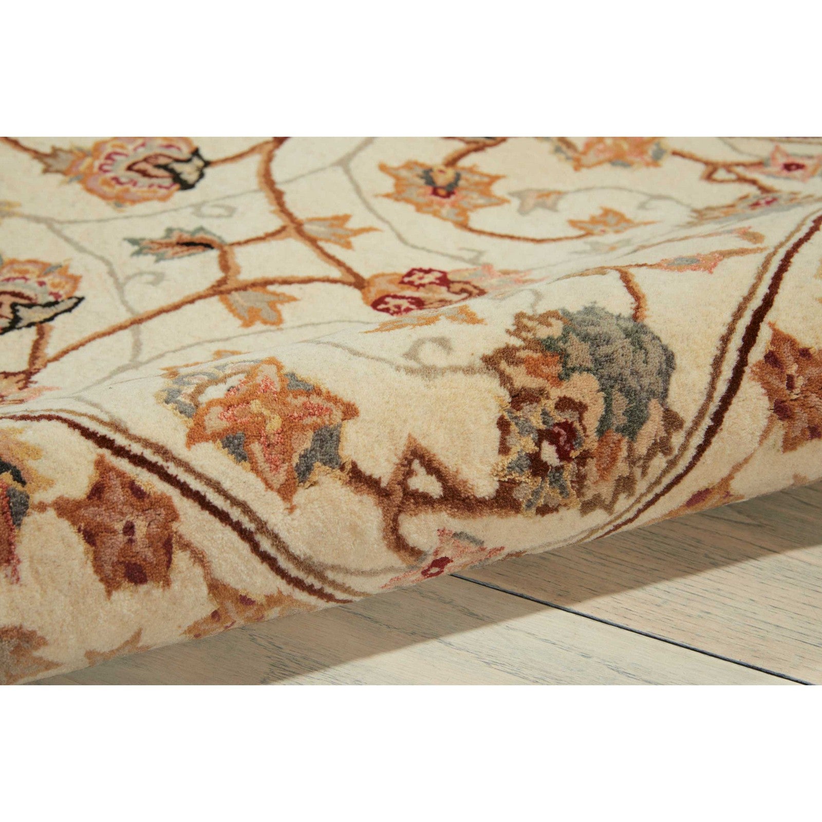 Nourison 2000 2023 Traditional Indoor Rug