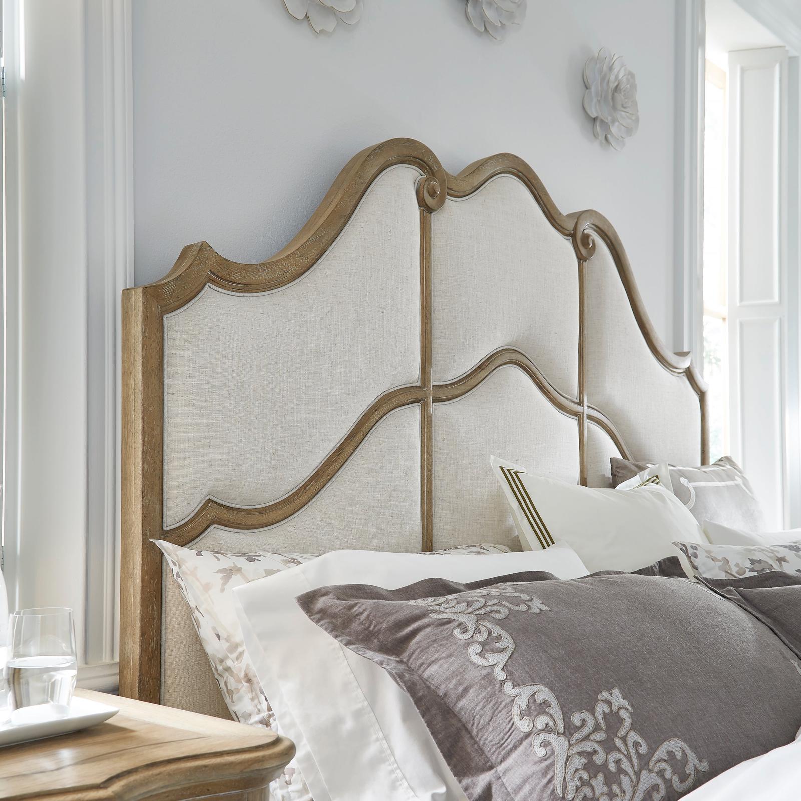 Pulaski Furniture Weston Hills Flax Seed Upholstered Bed