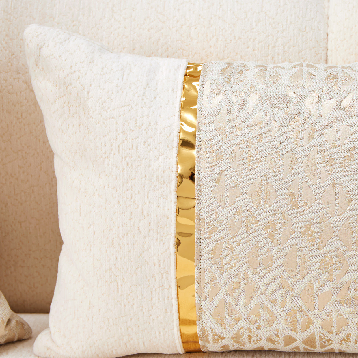 Michael Amini Sassani Sofa Crepe Gold